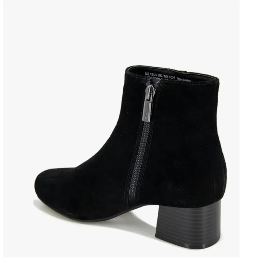 Reaction Kenneth Cole step out